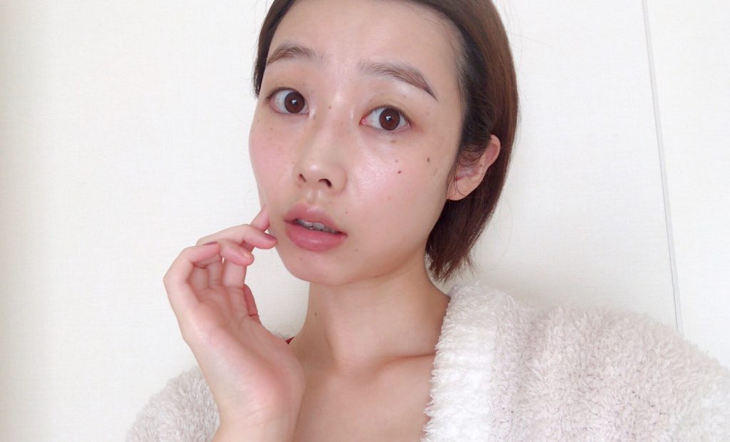 美容部員が教える、顔の乾燥やつっぱりが一日中続く原因と改善方法 | 七色美容